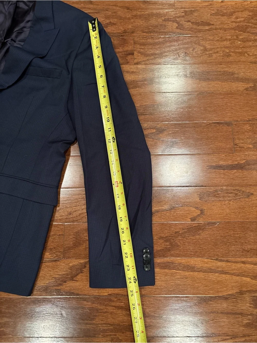 Hugo Boss elegant navy